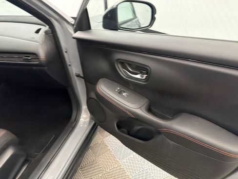 Used 2024 Honda HR-V Sport image 14