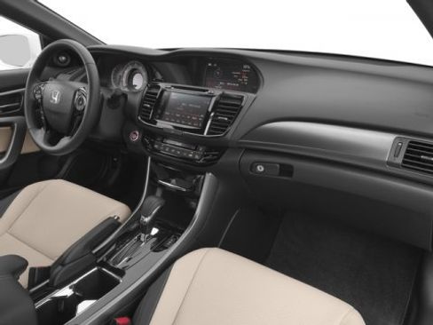 Used 2017 Honda Accord EX-L image 16