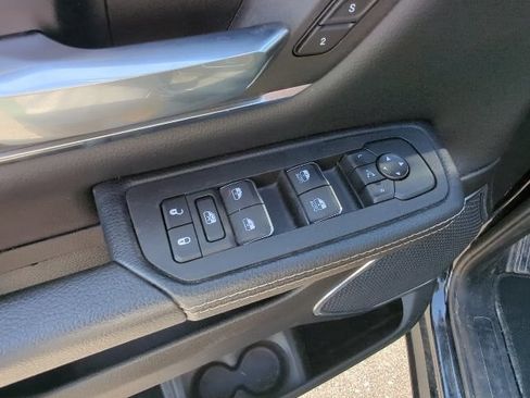 Used 2026 RAM 1500 Laramie AWD/4WD image 13