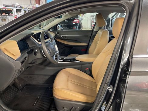 Certified 2023 Hyundai Sonata Limited FWD image 14