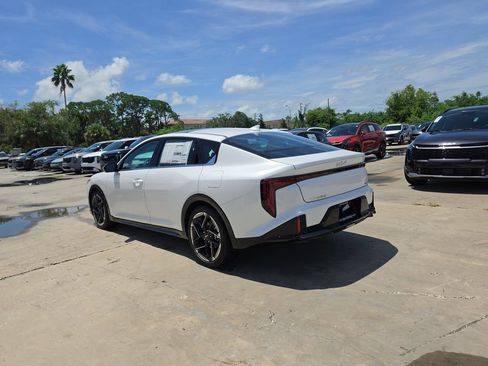 New 2026 Kia K4 GT-Line Turbo w/ GT-Line Premium Package FWD image 6