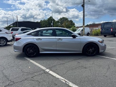 Used 2025 Honda Civic Sport image 8