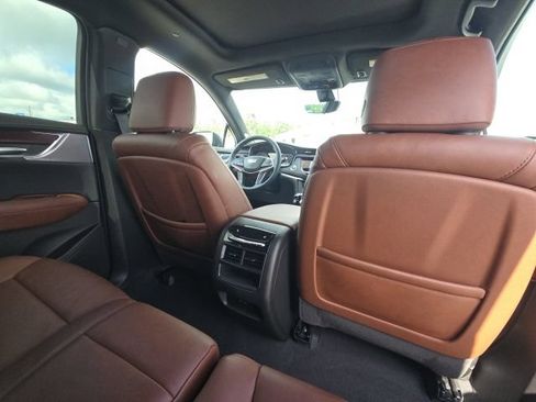 Used 2025 Cadillac XT5 Premium Luxury w/ Technology Package FWD image 16