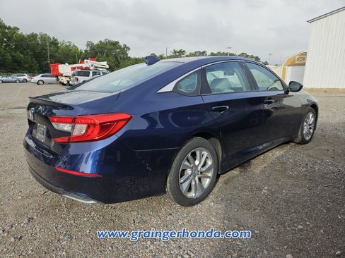 Used 2019 Honda Accord LX image 6