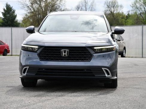 Used 2024 Honda Accord Touring image 2