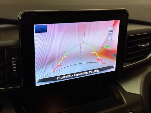 Used 2020 Ford Explorer XLT w/ Equipment Group 202A RWD image 54