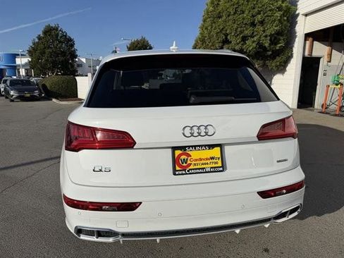 Used 2020 Audi Q5 e Prestige w/ Prestige Package image 4