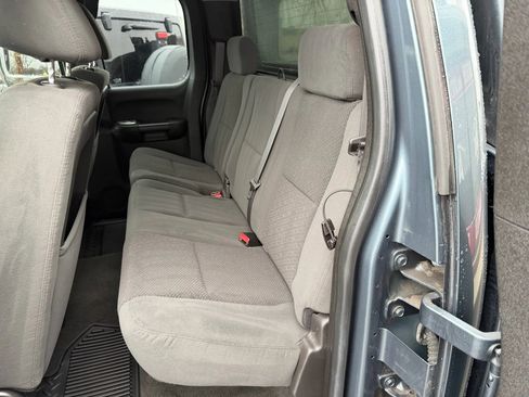 Used 2007 Chevrolet Silverado 1500 LT w/ Towing Package image 11
