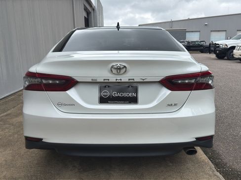 Used 2023 Toyota Camry XLE FWD image 5