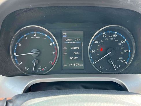 Used 2018 Toyota RAV4 LE w/ All Weather Liner Package AWD/4WD image 25