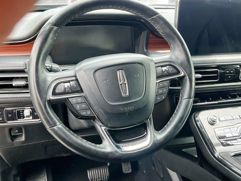 Used 2023 Lincoln Nautilus Reserve w/ Equipment Group 201A AWD/4WD image 11