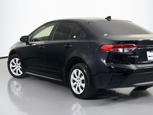Used 2023 Toyota Corolla LE w/ Carpet Mat Package (TMS) FWD image 15
