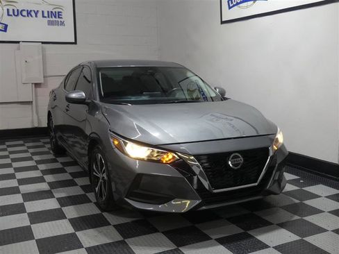 Used 2020 Nissan Sentra SV image 5
