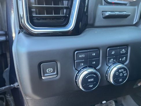 Used 2024 GMC Sierra 2500 Denali w/ Technology Package image 15