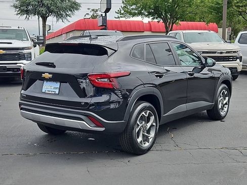New 2026 Chevrolet Trax LT w/ Driver Confidence Package FWD image 6