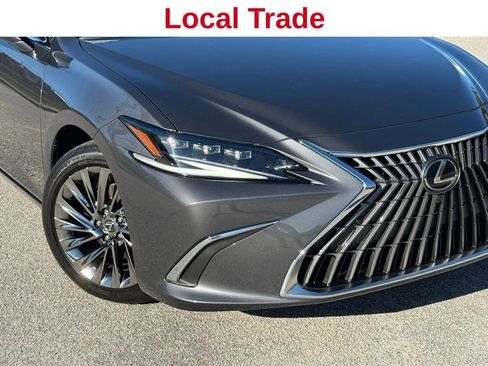 Used 2024 Lexus ES 350 Ultra Luxury w/ Accessory Package (Z2) image 5