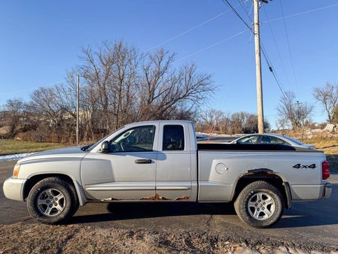 Used 2006 Dodge Dakota SLT image 6