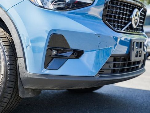 Certified 2023 Volvo XC40 B5 Plus w/ Driver Assist Package image 13