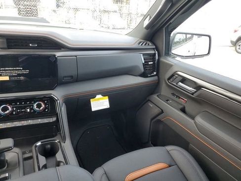 New 2026 GMC Sierra 1500 AT4 w/ Technology Package image 17