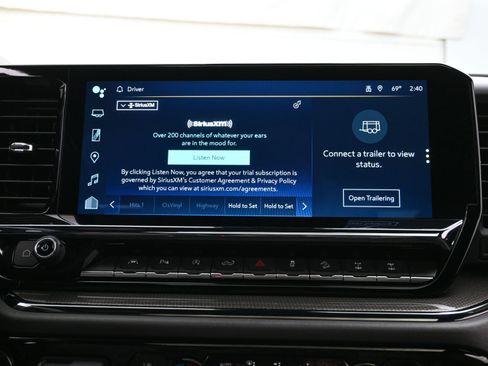 Used 2024 Chevrolet Silverado 1500 ZR2 w/ Technology Package image 34