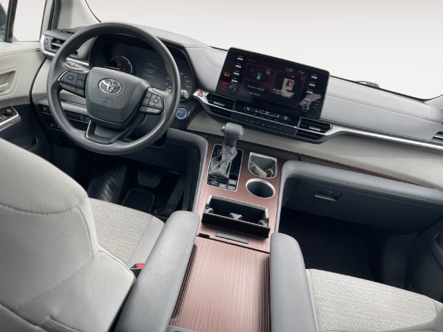 Used 2024 Toyota Sienna LE AWD/4WD image 10