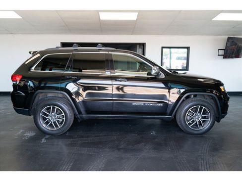 Used 2019 Jeep Grand Cherokee Limited w/ Luxury Group II AWD/4WD image 8