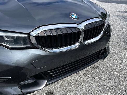 Used 2020 BMW 330i xDrive Sedan w/ Premium Package AWD/4WD image 36
