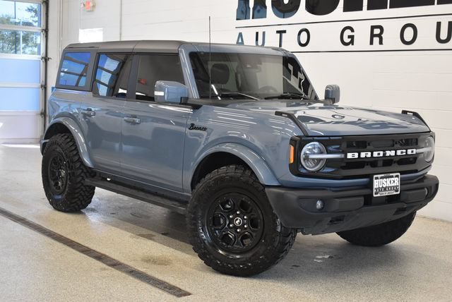 Used 2023 Ford Bronco Outer Banks AWD/4WD image 1