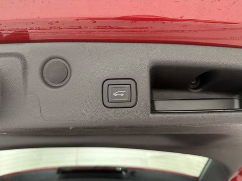 Certified 2023 Chevrolet Equinox LT image 17