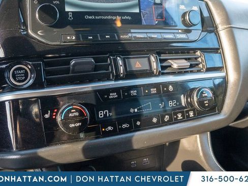 Used 2022 Nissan Pathfinder SL image 9