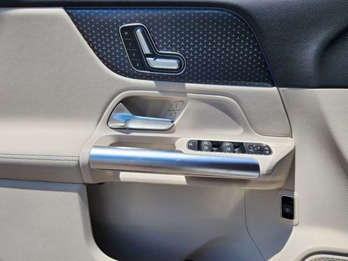 Used 2025 Mercedes-Benz GLA 250 GLA 250 image 7