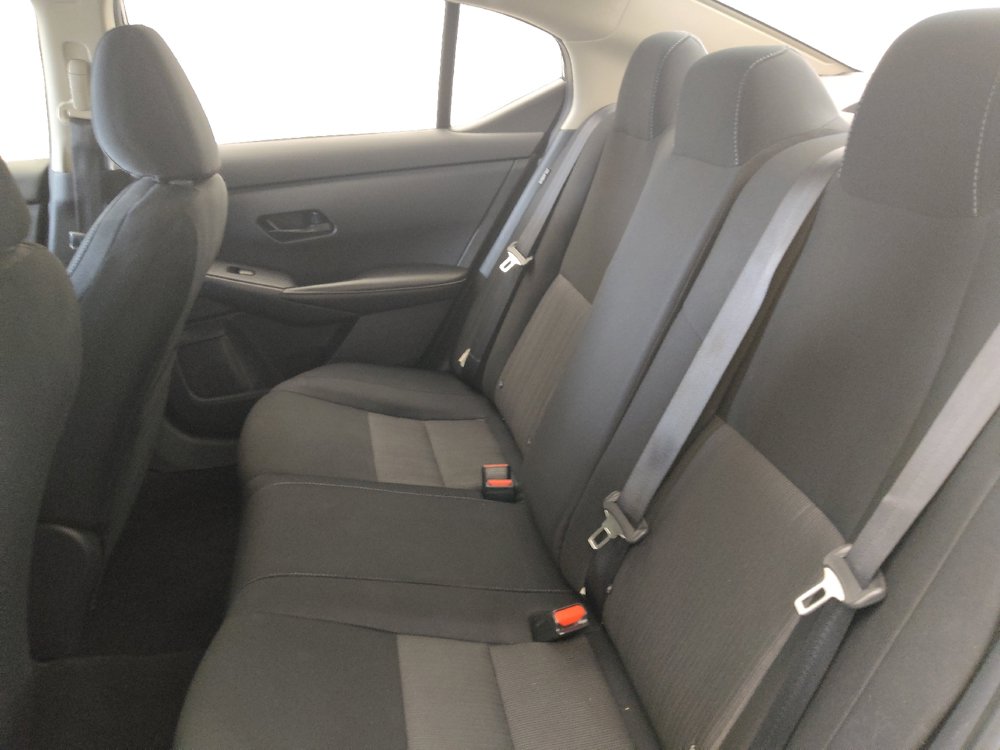 Used 2025 Nissan Sentra SV FWD image 18