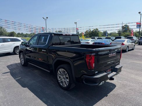 Used 2021 GMC Sierra 1500 Denali w/ Denali Ultimate Package AWD/4WD image 9