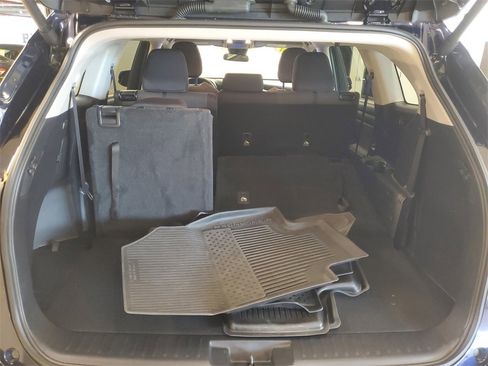 Certified 2024 Toyota Highlander LE image 11