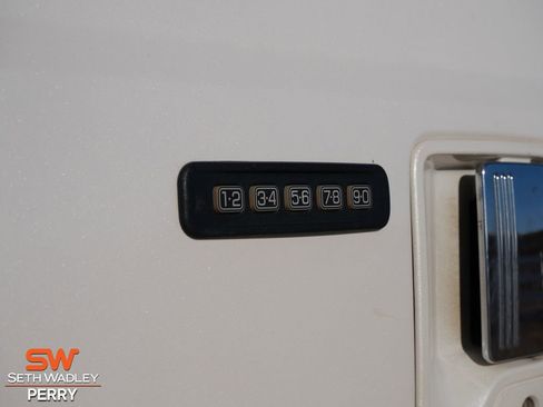 Used 2016 Ford F450 Platinum image 12