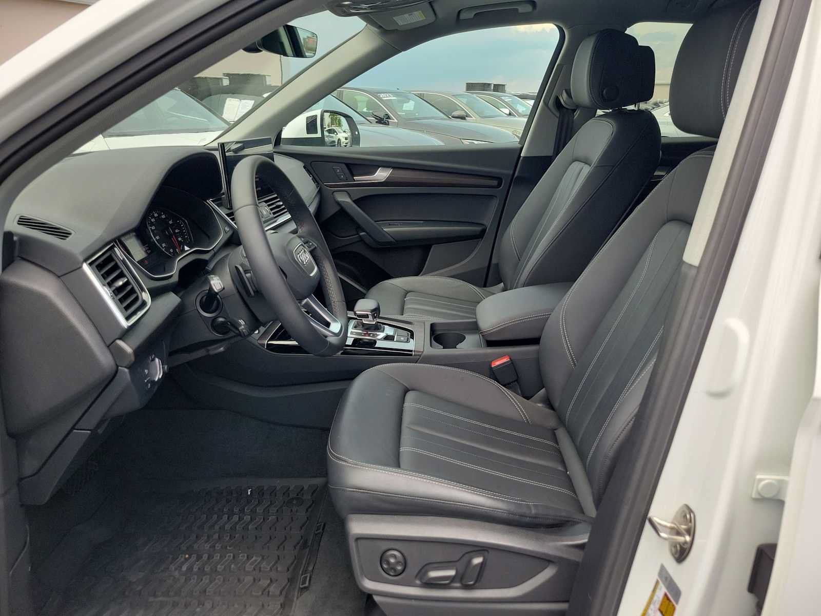 Certified 2023 Audi Q5 2.0T Premium w/ Convenience Package AWD/4WD image 21