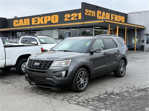 Used 2016 Ford Explorer Sport w/ Equipment Group 401A image 4