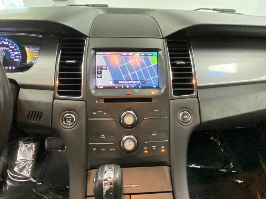 Used 2015 Ford Taurus SEL w/ Equipment Group 201A FWD image 28