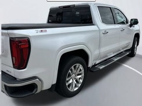 Used 2022 GMC Sierra 1500 SLT w/ SLT Premium Plus Package AWD/4WD image 4