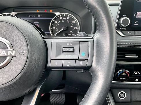Used 2023 Nissan Rogue SL AWD/4WD image 12