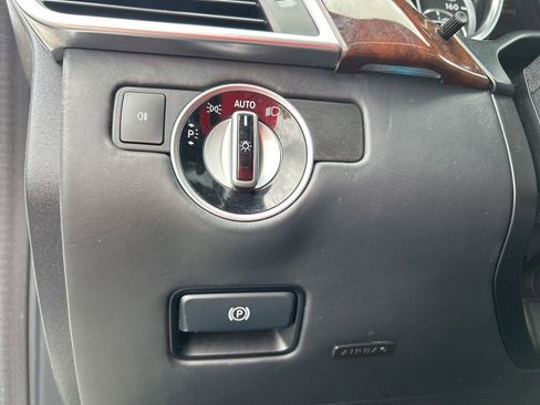 Used 2014 Mercedes-Benz GL 550 4MATIC image 23