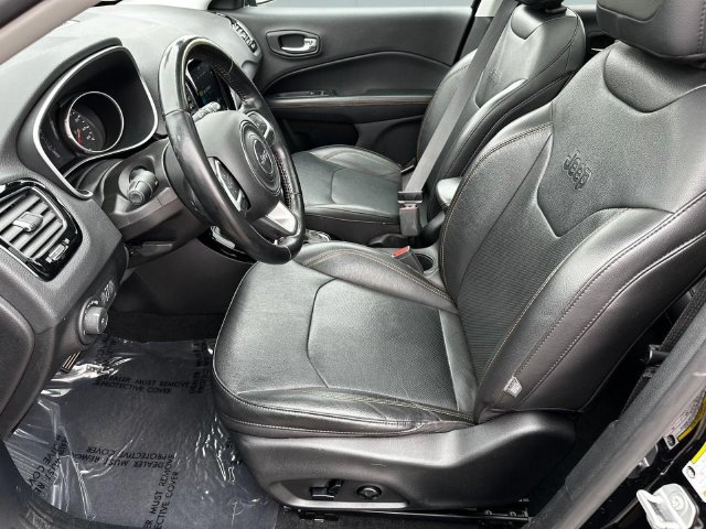 Used 2020 Jeep Compass Limited w/ Premium Lighting Group AWD/4WD image 10