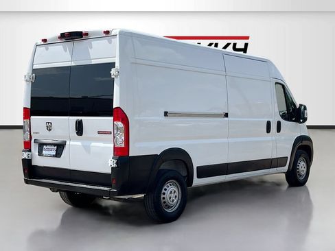 Used 2024 RAM ProMaster 2500 FWD image 7