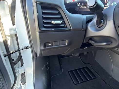 New 2026 Nissan Sentra SR image 30