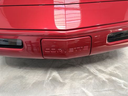 Used 1991 Chevrolet Corvette Coupe RWD image 24