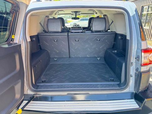 Used 2014 Toyota FJ Cruiser 4WD w/ Convenience Package image 20