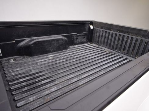 Used 2020 Toyota Tacoma SR image 25