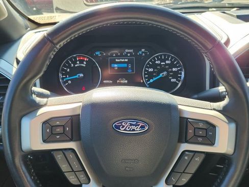 Used 2022 Ford F250 Lariat w/ Tremor Off-Road Package image 27