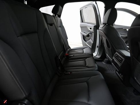 New 2026 Audi Q7 3.0T Premium Plus AWD/4WD image 29
