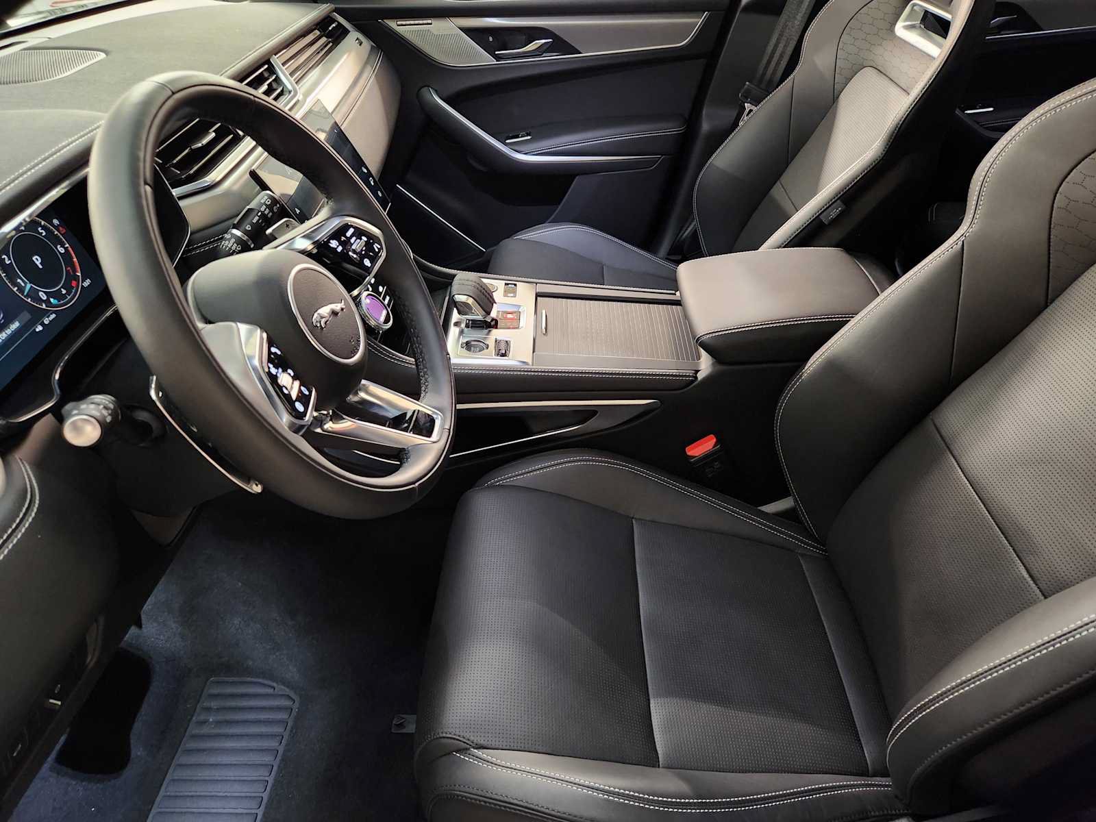 New 2026 Jaguar F-PACE R-Dynamic S AWD/4WD image 14